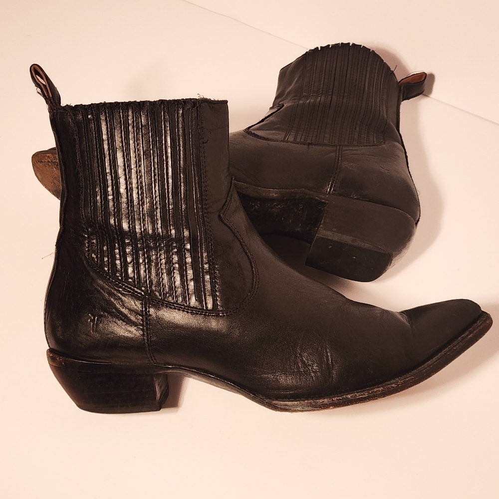 FRYE Sacha Chelsea Women's black ankle boot size 11
